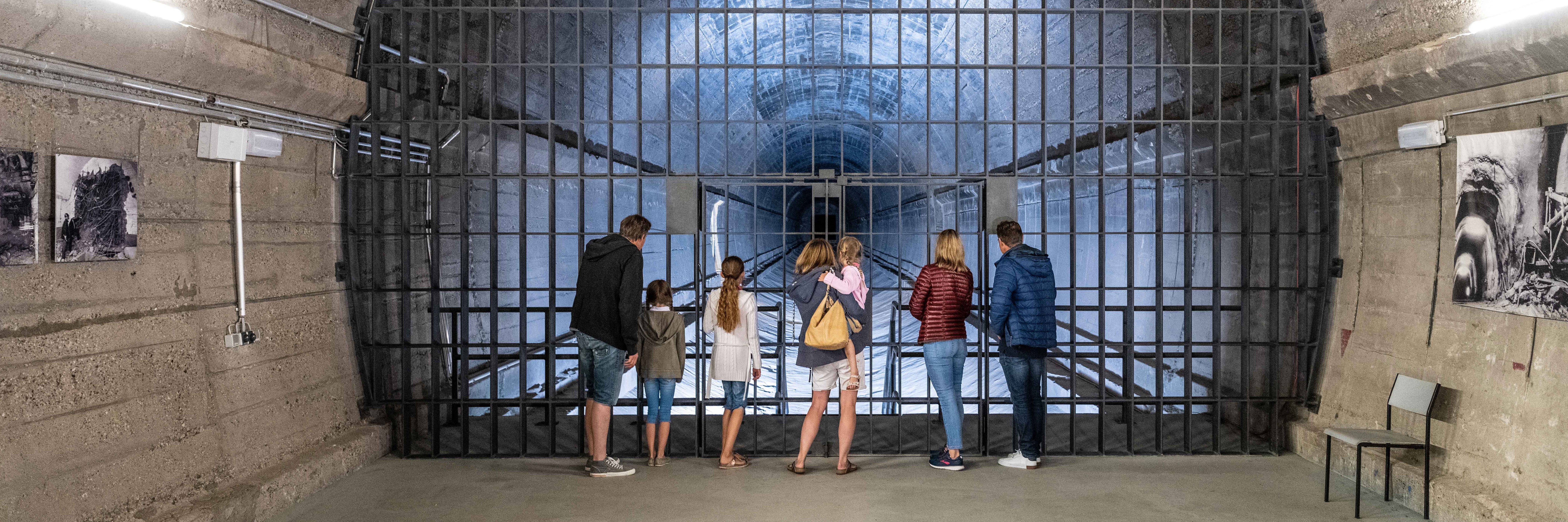 Blick in die "Röhre" des Regierungsbunkers Blick in die "Röhre" des Regierungsbunkers