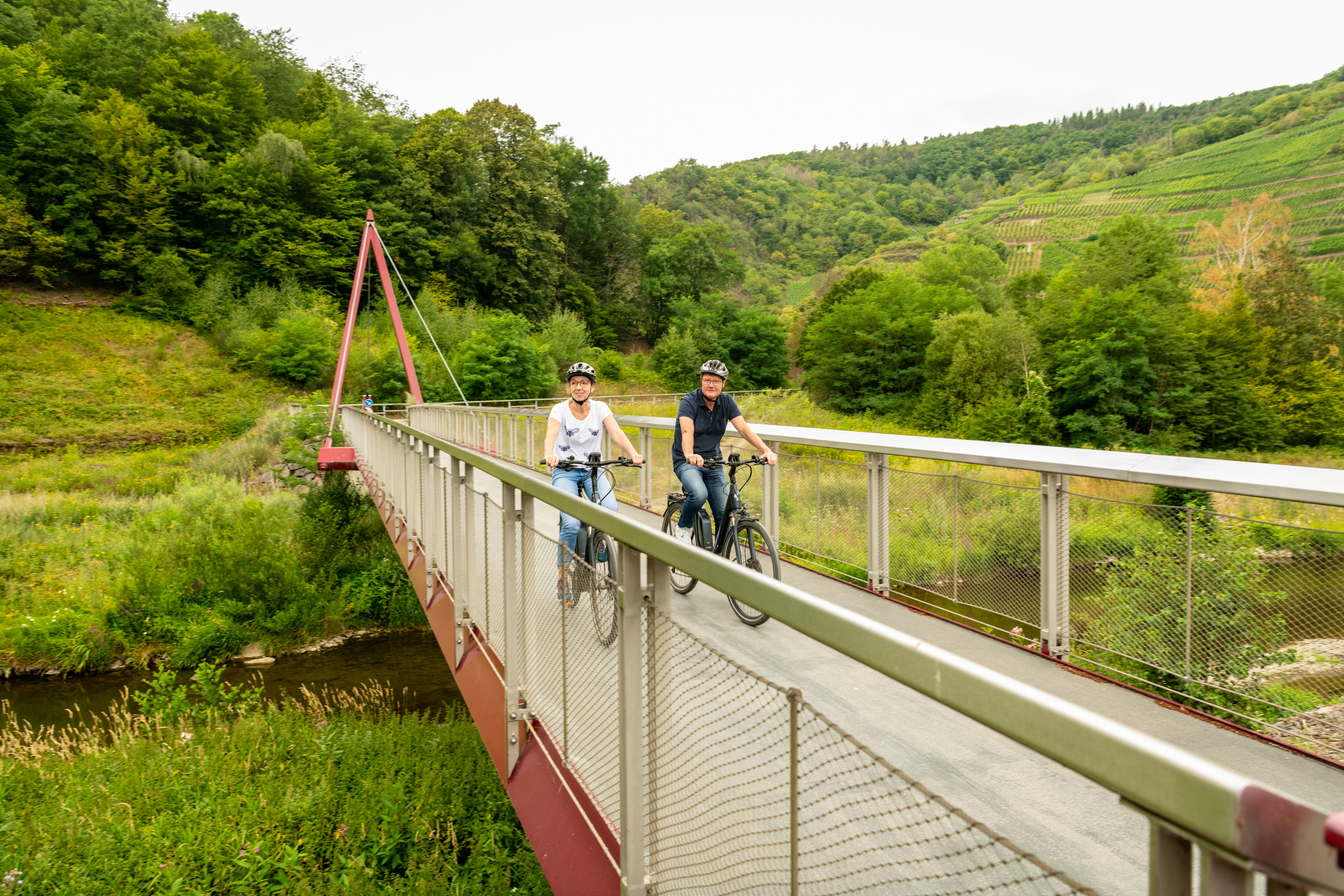 Der Ahr-Radweg verlief über zahlreiche Brücken Der Ahr-Radweg verlief über mehrere Brücken über die Ahr