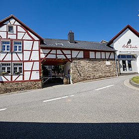 "Kulturcafe Alte Krähe", Krälingen Aussenansicht
