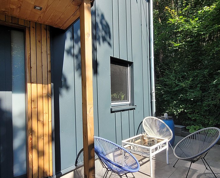 Ferienhaus mit Terrasse im Grünen