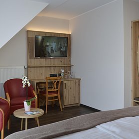 Sitzecke mit Schreibtisch