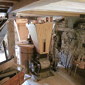 Hahnensteiner Mühle, Dümpelfeld bei Insul, innen