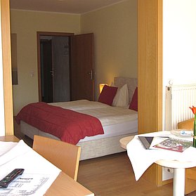 Doppelzimmer mit Balkon