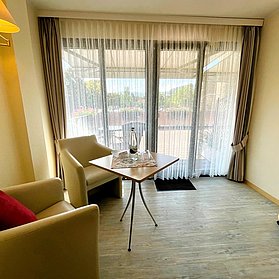 Einzelzimmer mit Balkon