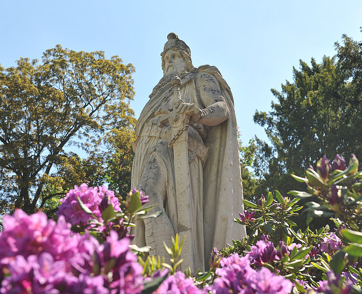 Ahrtal, Sinzig, Barbarossa Statue, Luna Park