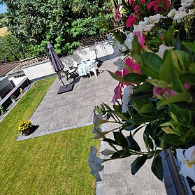 Bild 1 Terrasse