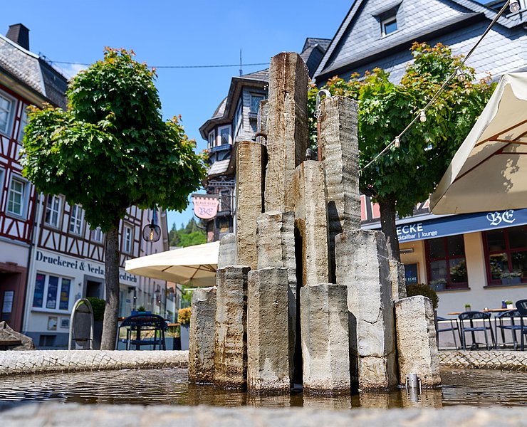 Marktbrunnen am Restaurant Blaue Ecke