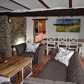 Altes Steinhaus: Wohnzimmer