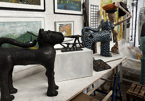Atelier und Galerie Rhine-Art in Bad Neuenahr-Ahrweiler zeigt kreative Skulpturen und Kunstwerke in einzigartiger Atmosphäre.