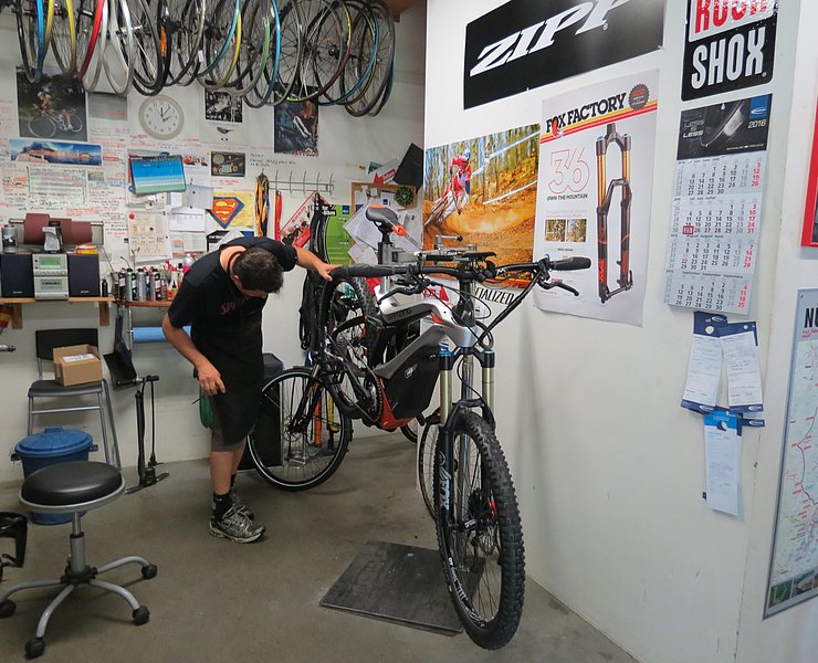 Radservice  bei Radsport Breuer
