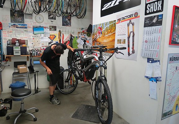 Radservice  bei Radsport Breuer