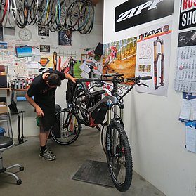 Radservice  bei Radsport Breuer