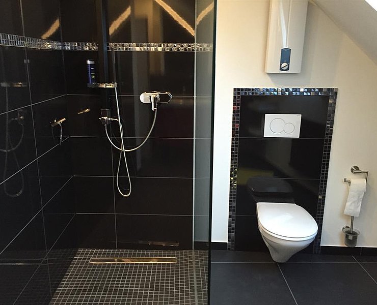 Dusche Dachgeschoß