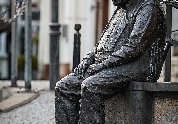 Skluptur Addene Jong