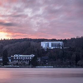 Arp Museum Bahnhof Rolandseck im Winter
